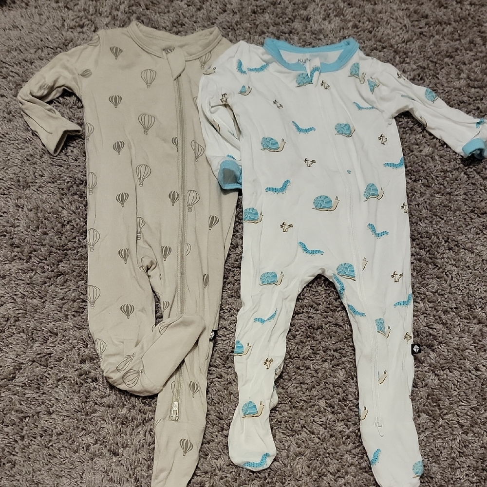 2 Kyte BABY Footie Sleepers